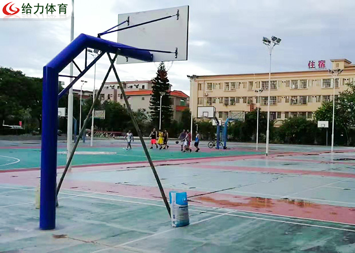 籃球架