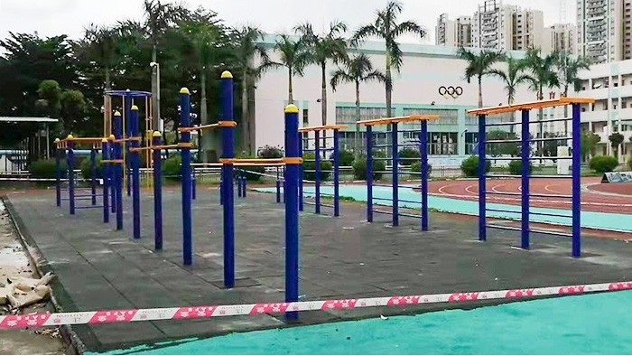 學(xué)校健身器材
