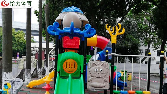 小區(qū)兒童滑梯