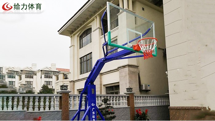 移動(dòng)籃球架價(jià)格