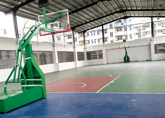 移動(dòng)籃球架
