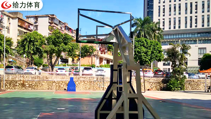 學(xué)校籃球架廠家哪家好