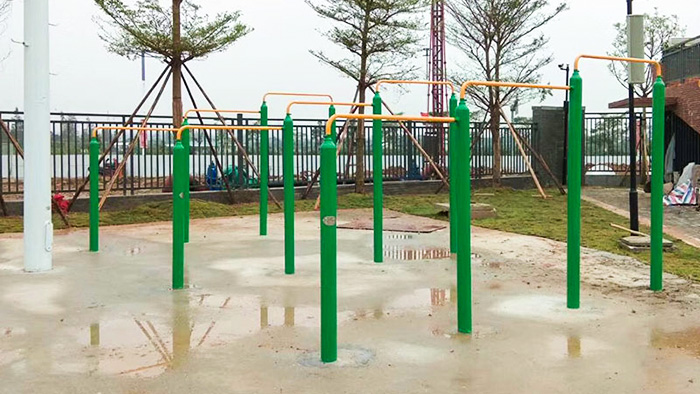 佛山市君蘭高爾夫會所休閑區健身器材說裝就裝