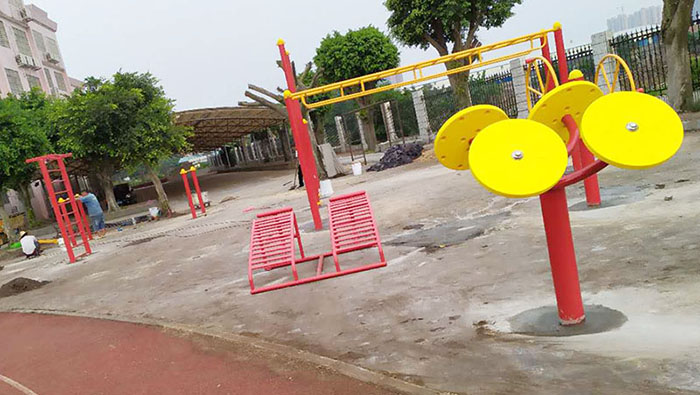 佛山市南海區(qū)大瀝鎮(zhèn)水頭小學安裝給力體育戶外健身器材工程案例