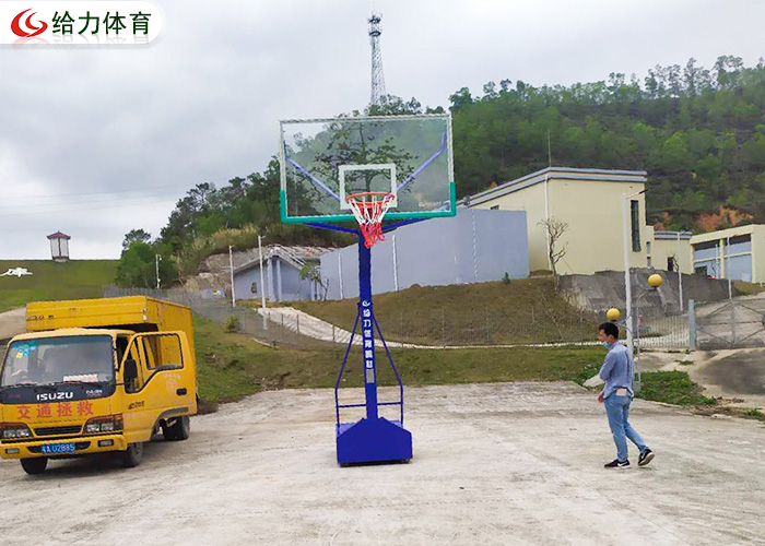 箱式籃球架多少錢