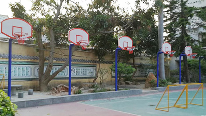 兒童籃球架