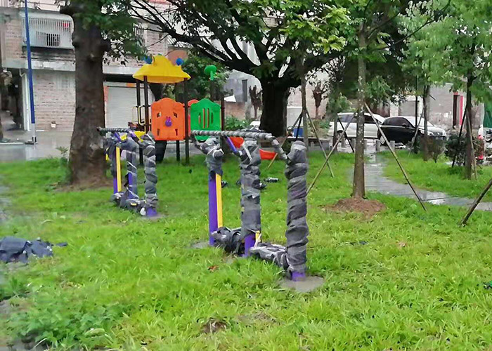 小區(qū)健身器材